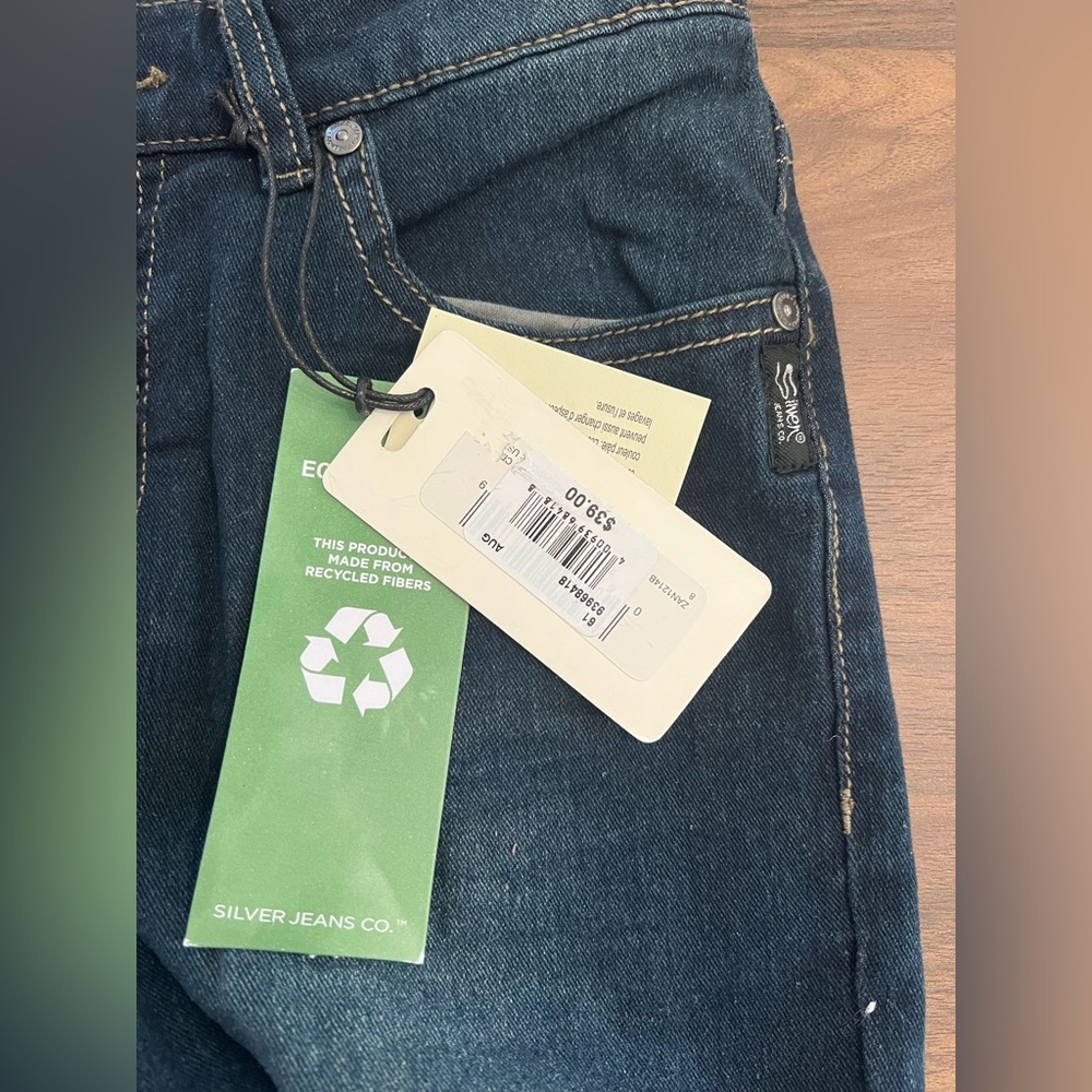 NWT SILVER Dark Blue Jeans - Picture 4 of 7